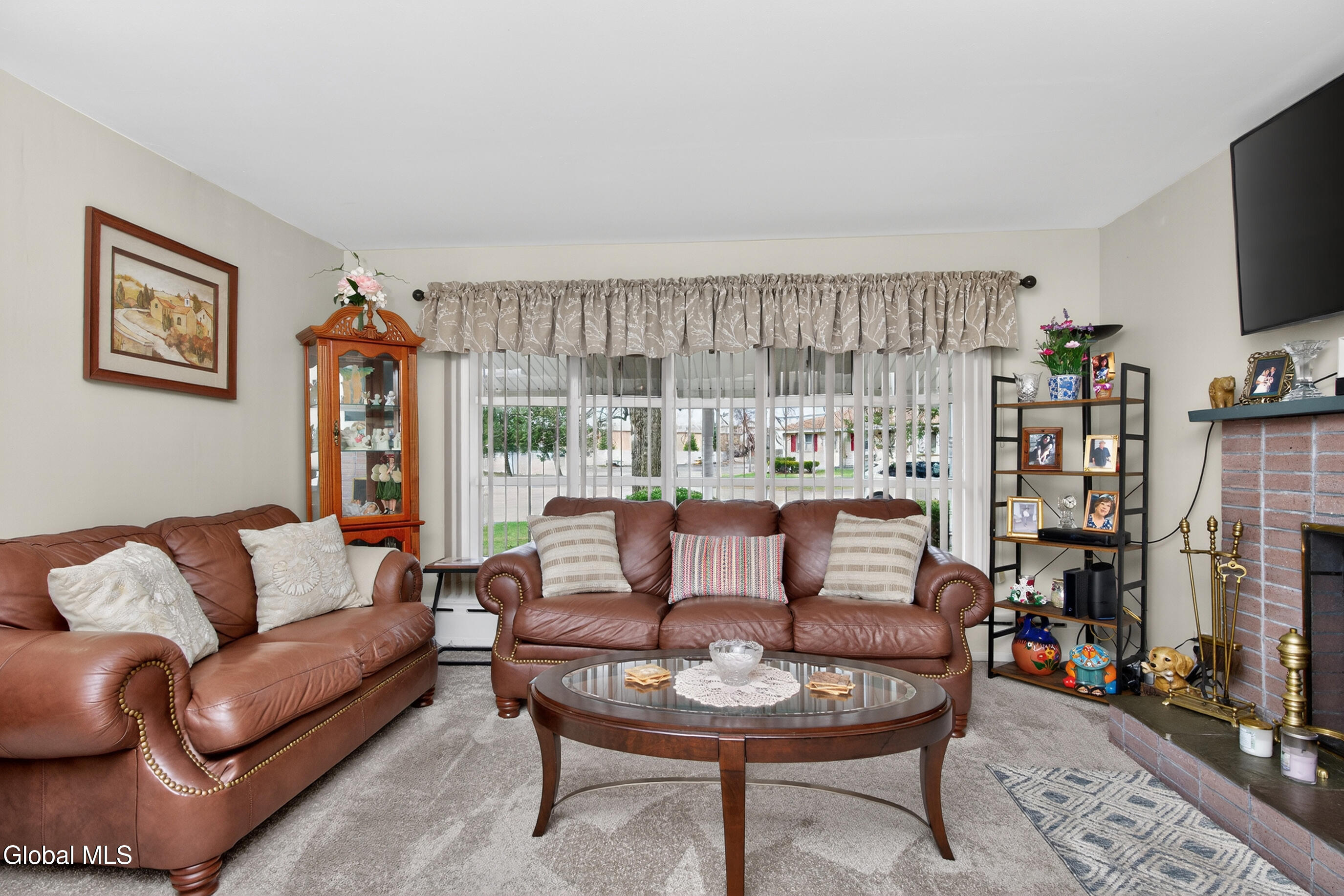 6 Nicholas Drive Albany NY 12205