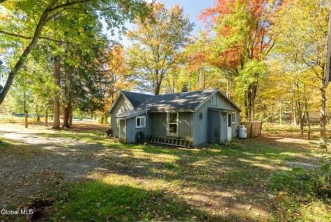 82 Log Woods Road Troy NY 12180