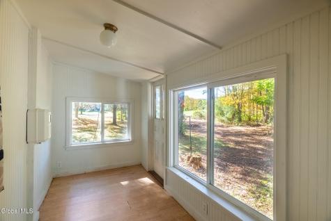 82 Log Woods Road Troy NY 12180