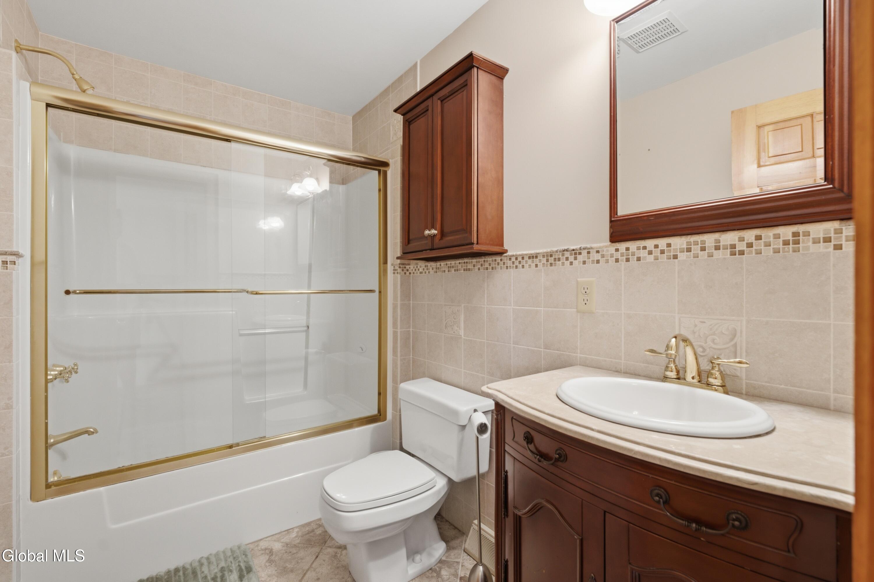 68 5th Street Glens Falls NY 12801
