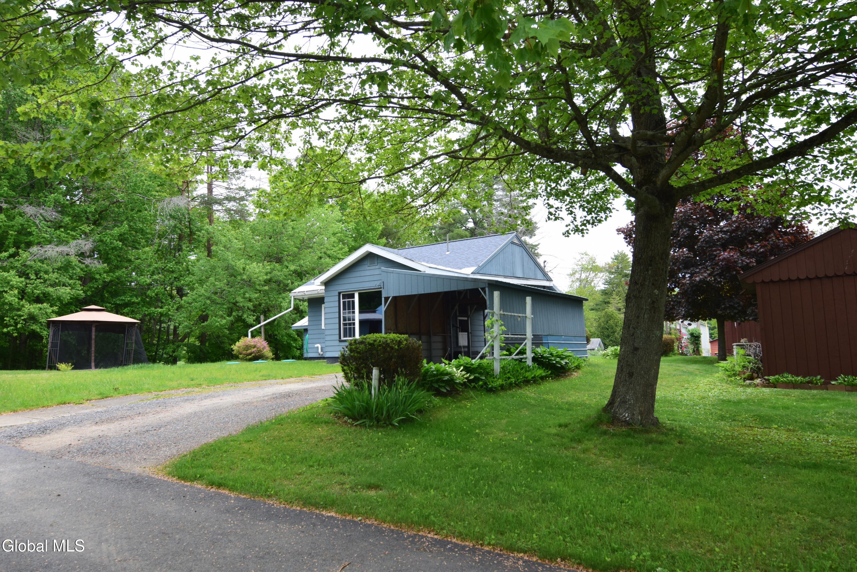 1029 Camp Avenue Broadalbin NY 12025
