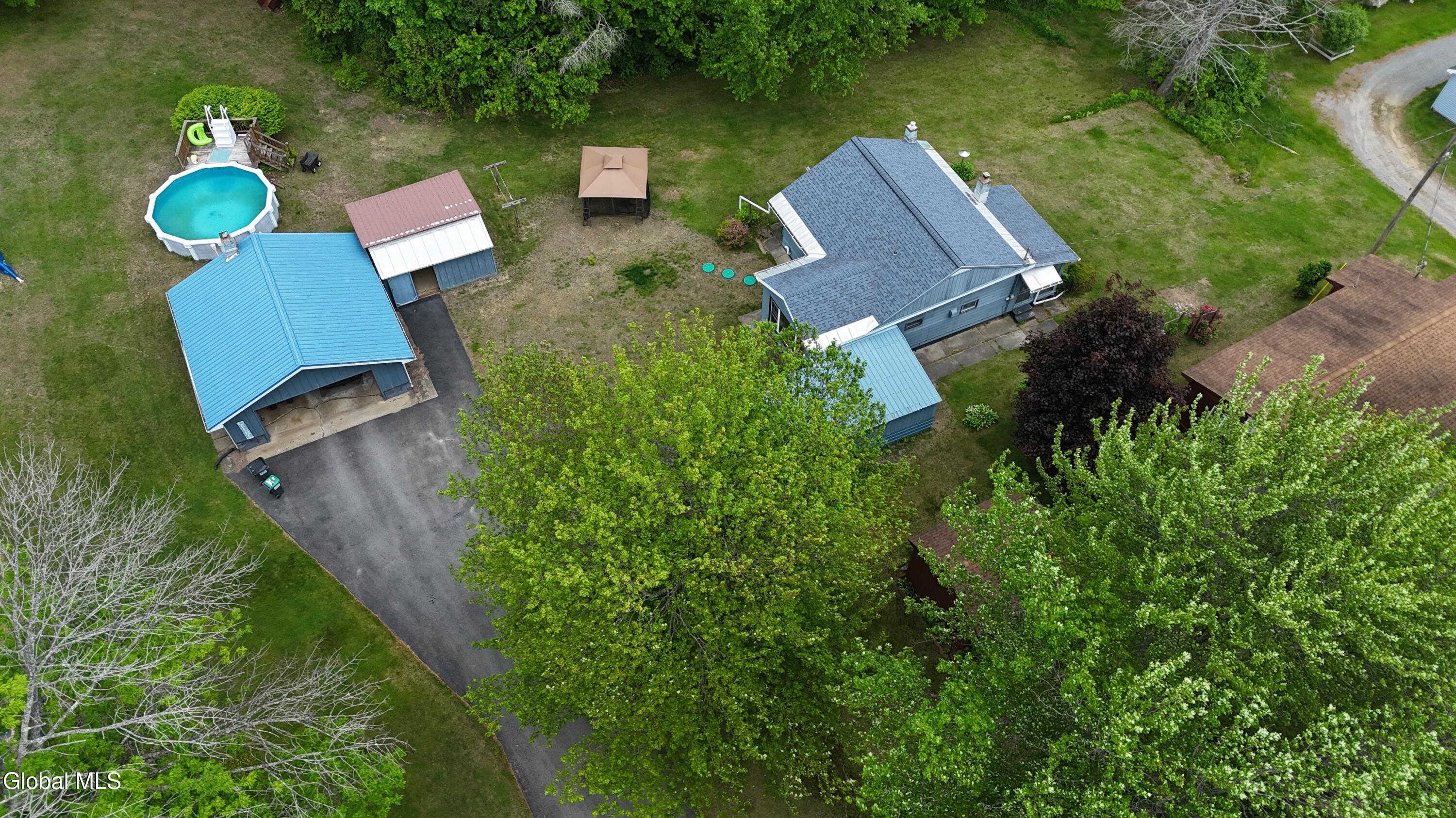 1029 Camp Avenue Broadalbin NY 12025