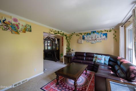 51 Aspen Circle Albany NY 12208