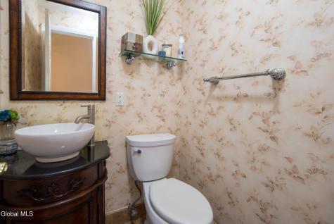 51 Aspen Circle Albany NY 12208