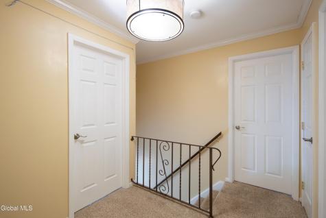 51 Aspen Circle Albany NY 12208