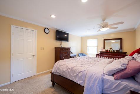 51 Aspen Circle Albany NY 12208