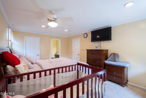 51 Aspen Circle Albany NY 12208