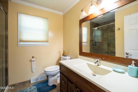 51 Aspen Circle Albany NY 12208