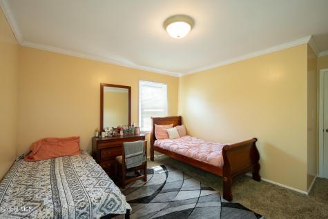 51 Aspen Circle Albany NY 12208