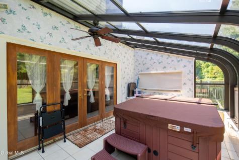 51 Aspen Circle Albany NY 12208