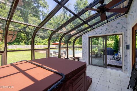 51 Aspen Circle Albany NY 12208