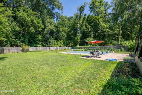 51 Aspen Circle Albany NY 12208