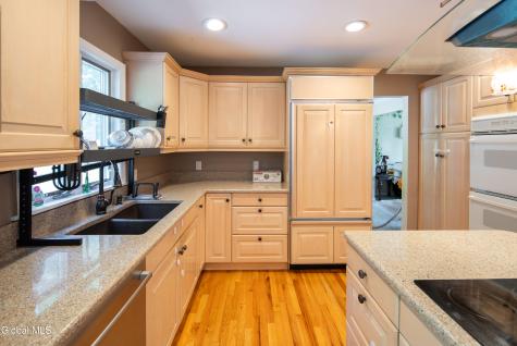 51 Aspen Circle Albany NY 12208