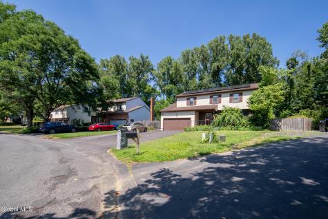 51 Aspen Circle Albany NY 12208