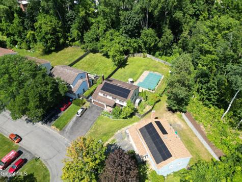 51 Aspen Circle Albany NY 12208