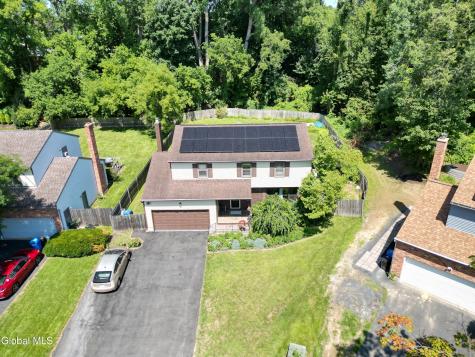 51 Aspen Circle Albany NY 12208