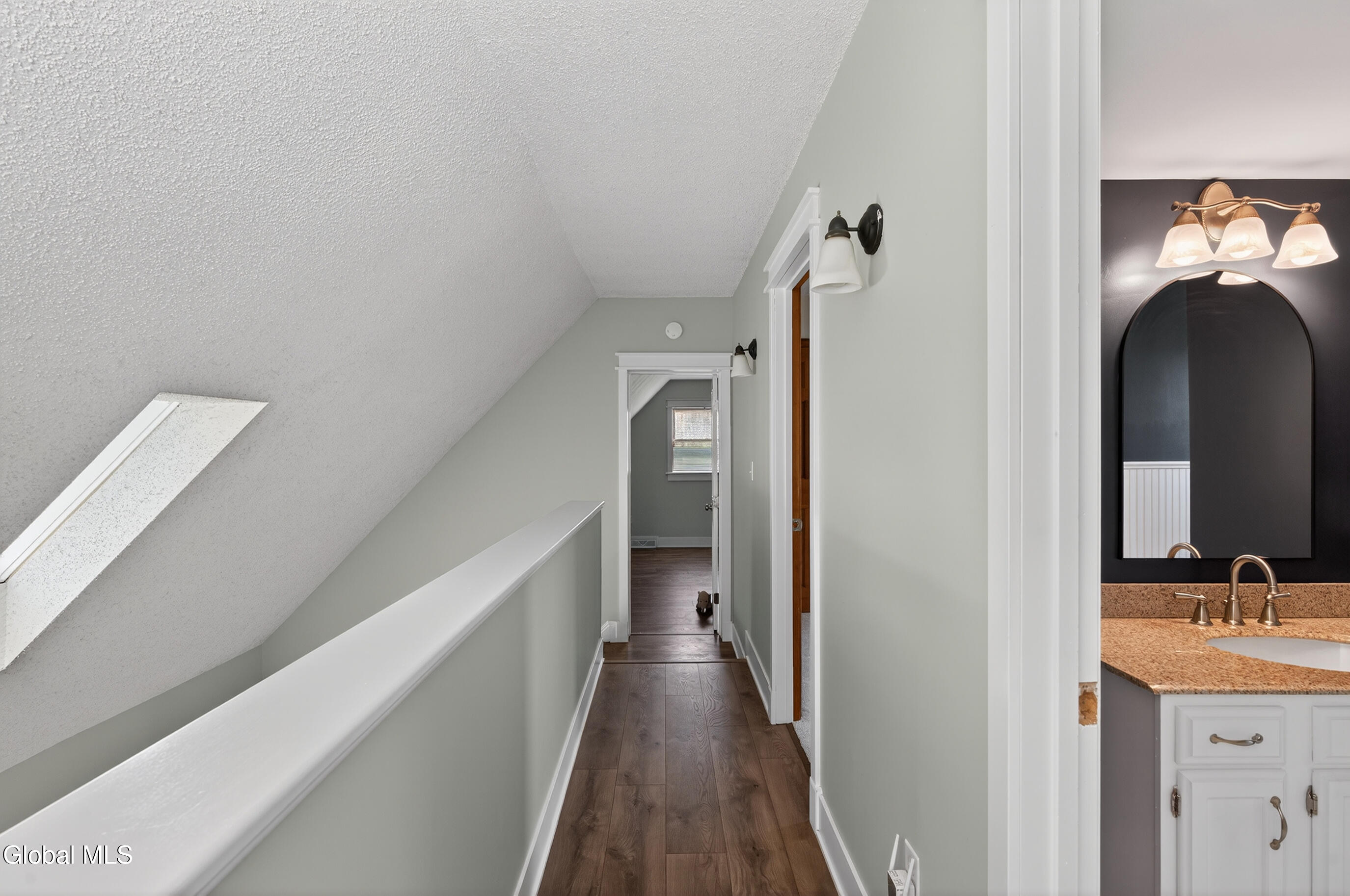 205 Schoolhouse Road Albany NY 12203