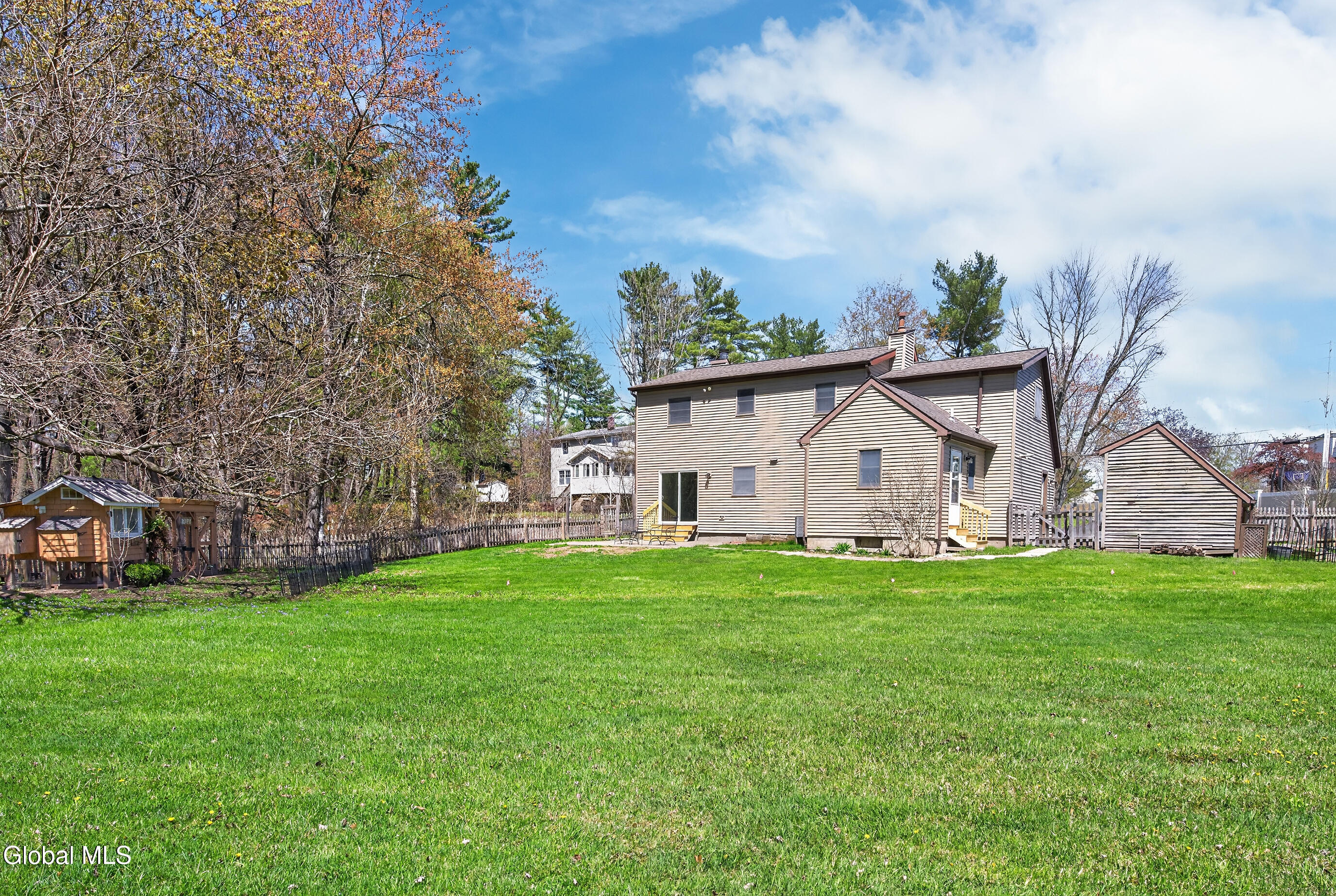 205 Schoolhouse Road Albany NY 12203