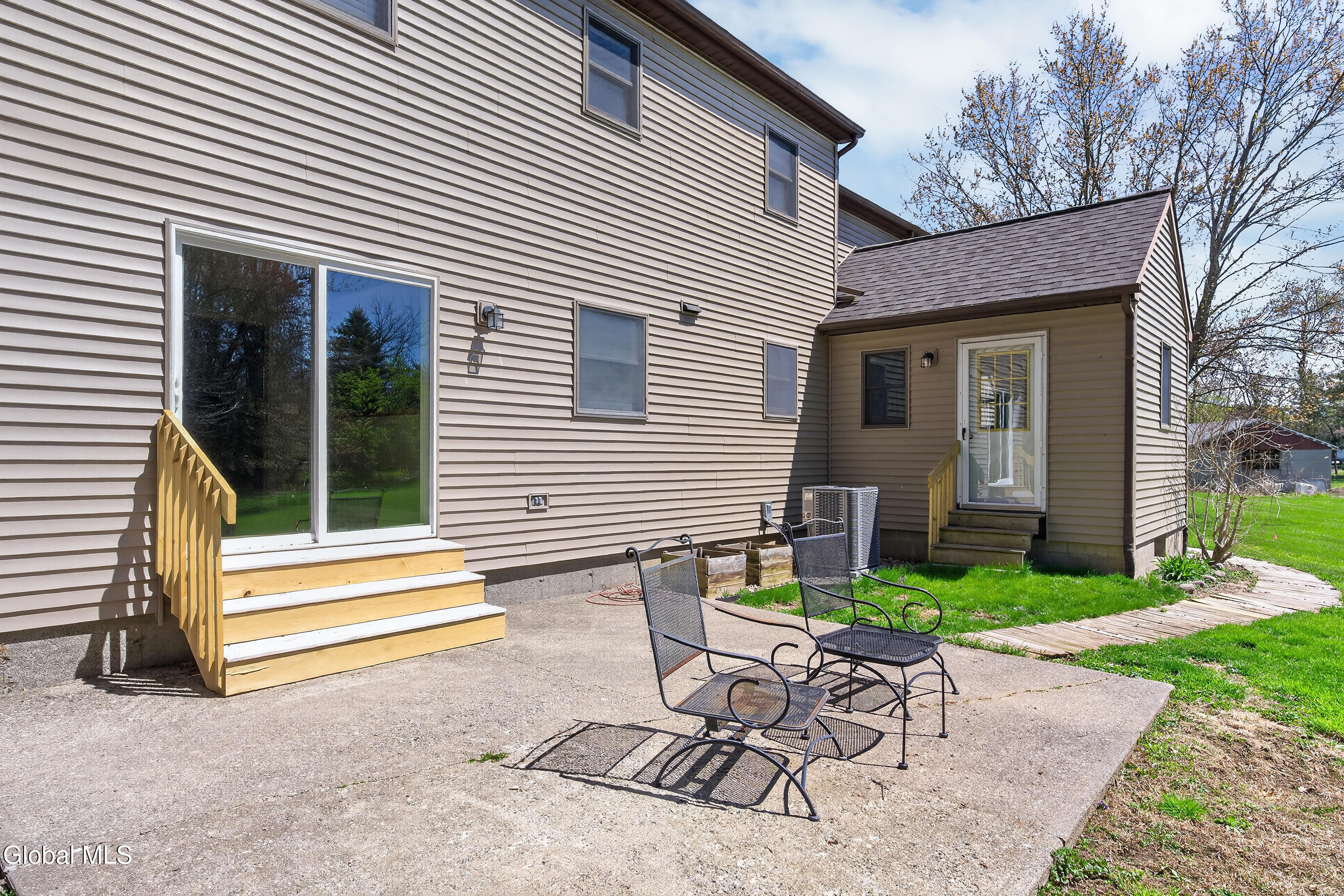 205 Schoolhouse Road Albany NY 12203