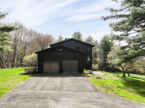 41 Chicory Lane Austerlitz NY 12017