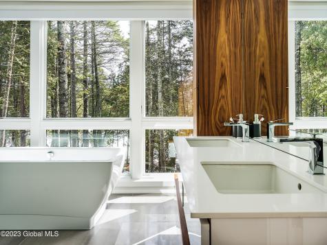 12 Riley Farm Lane Saratoga Springs NY 12866