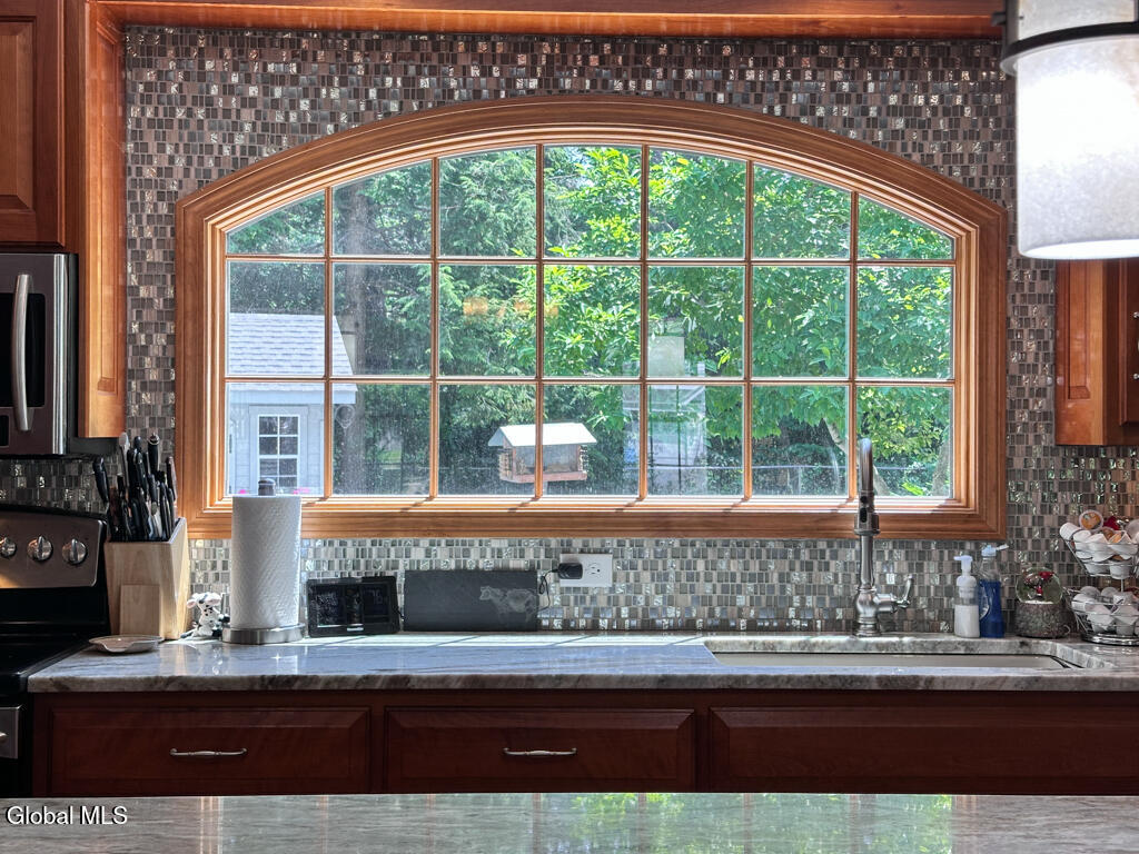 4 Lantern Hill Road Queensbury NY 12804