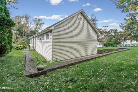 10 New York Avenue Rensselaer NY 12144