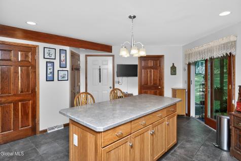 2598 New York 43 Averill Park NY 12018