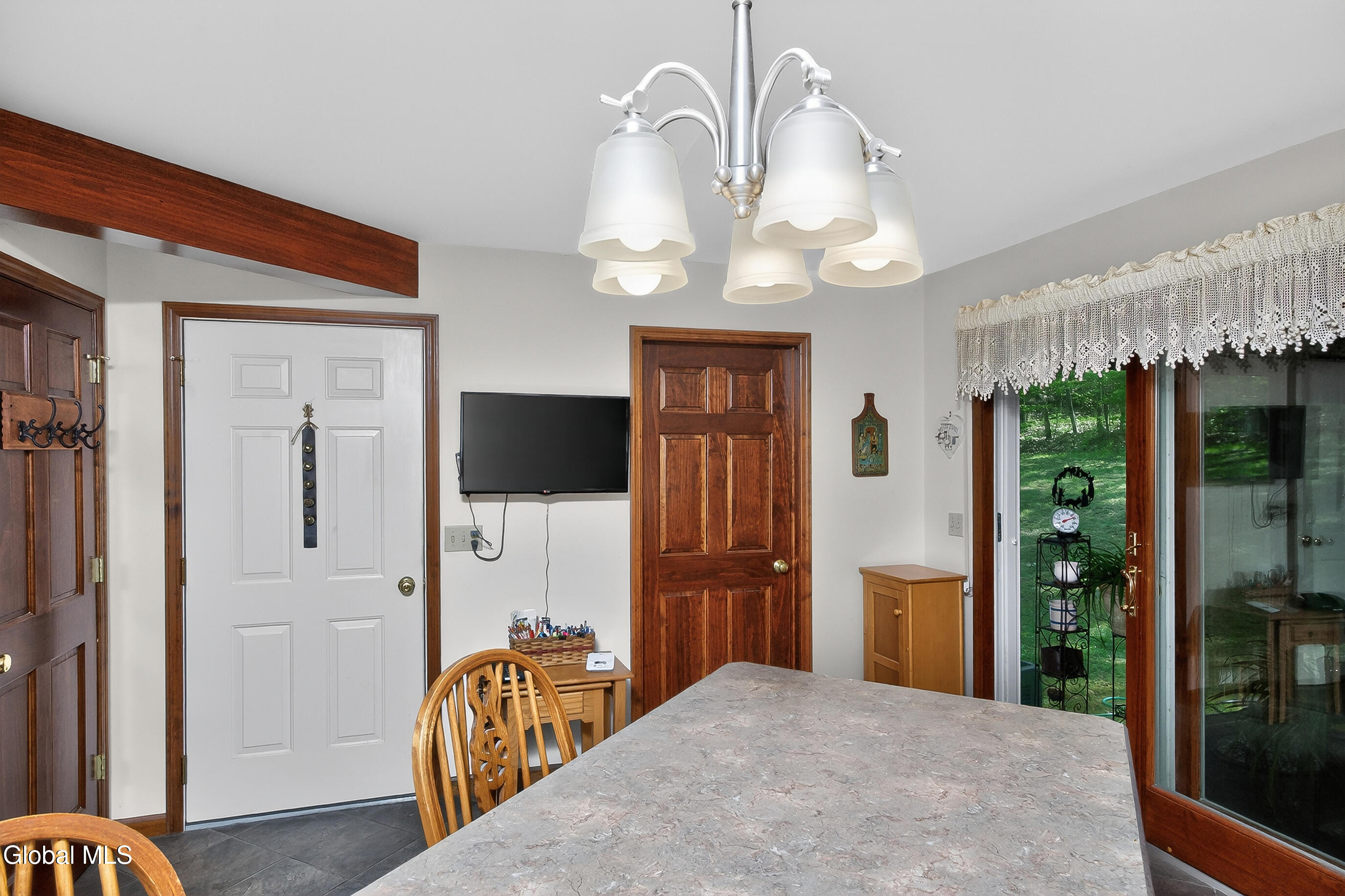 2598 New York 43 Averill Park NY 12018