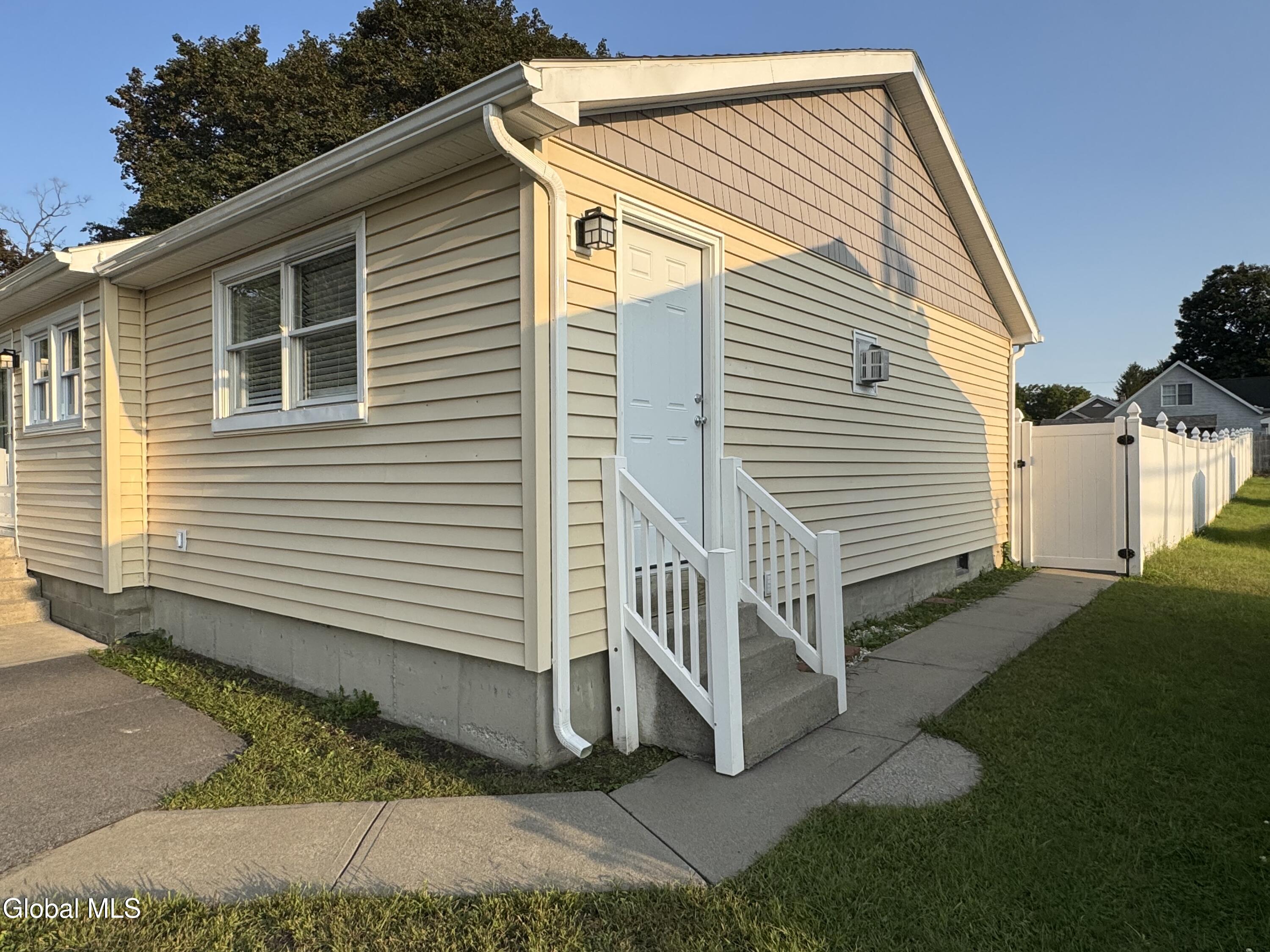 82 East Street Fort Edward NY 12828