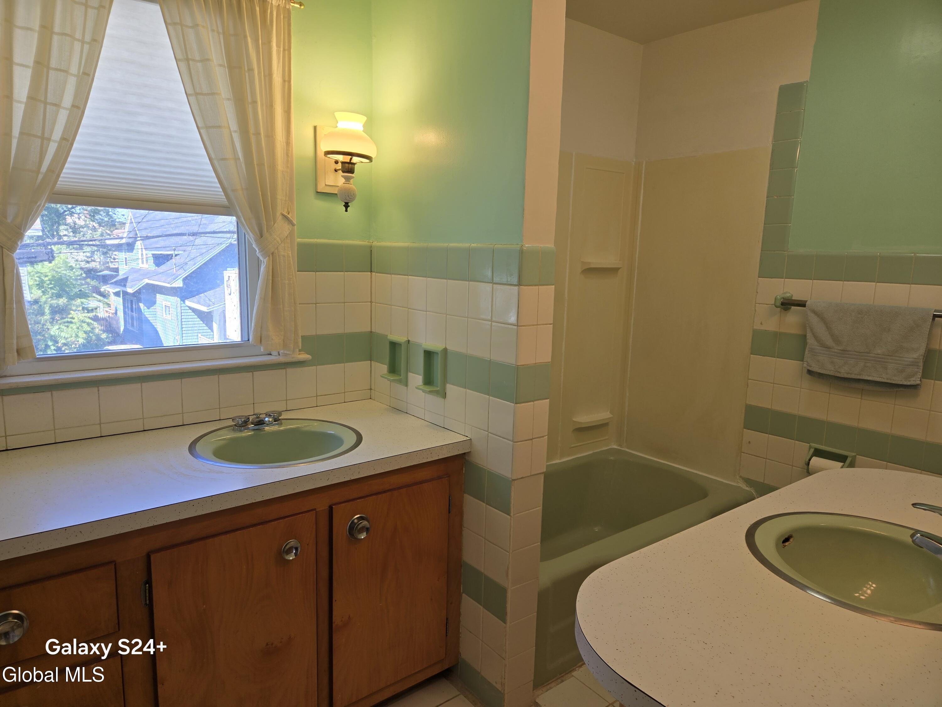 1080 Keyes Avenue Schenectady NY 12309