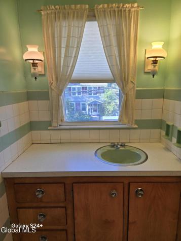 1080 Keyes Avenue Schenectady NY 12309