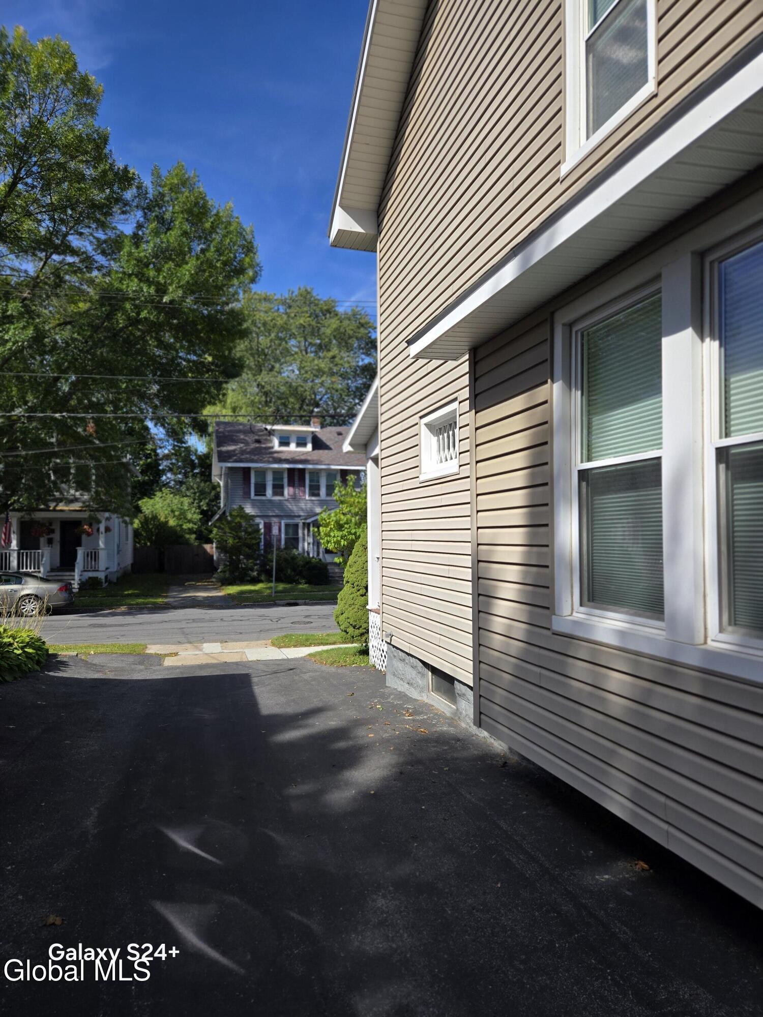 1080 Keyes Avenue Schenectady NY 12309