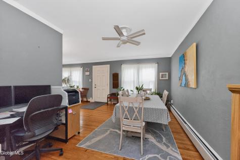 806 Curry Road Schenectady NY 12306