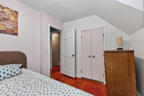 806 Curry Road Schenectady NY 12306