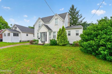 806 Curry Road Schenectady NY 12306