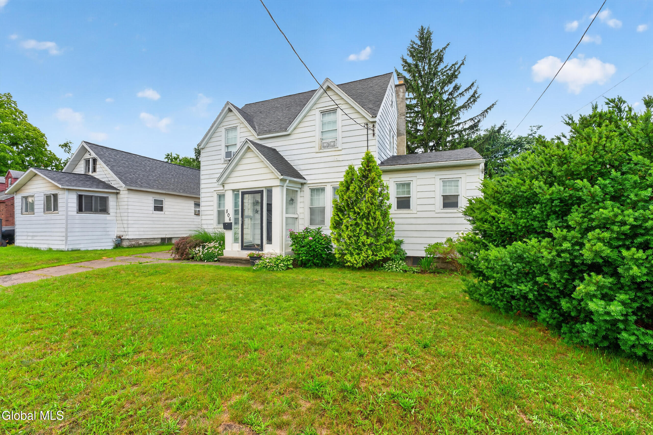 806 Curry Road Schenectady NY 12306