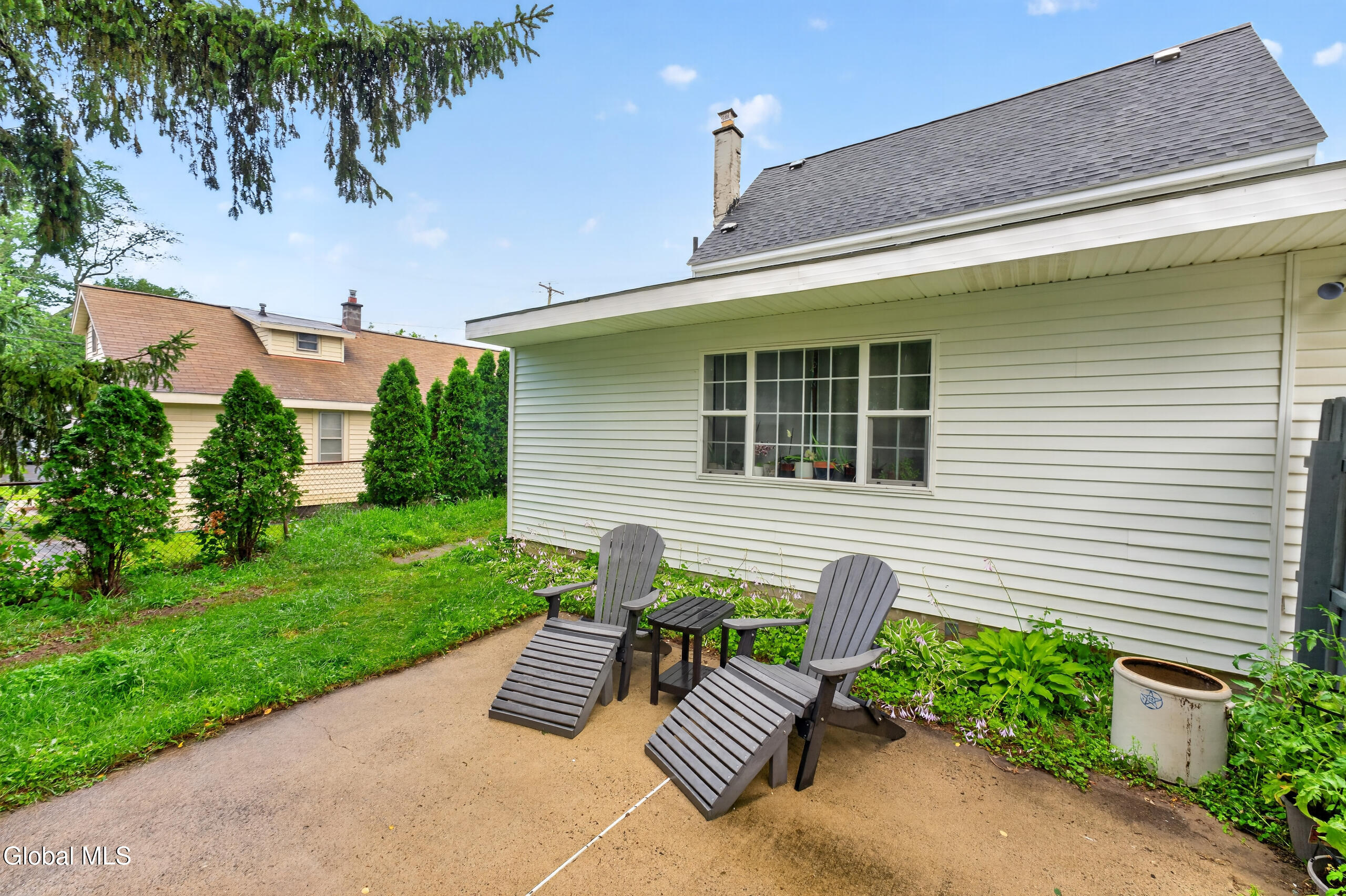 806 Curry Road Schenectady NY 12306