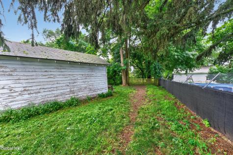 806 Curry Road Schenectady NY 12306
