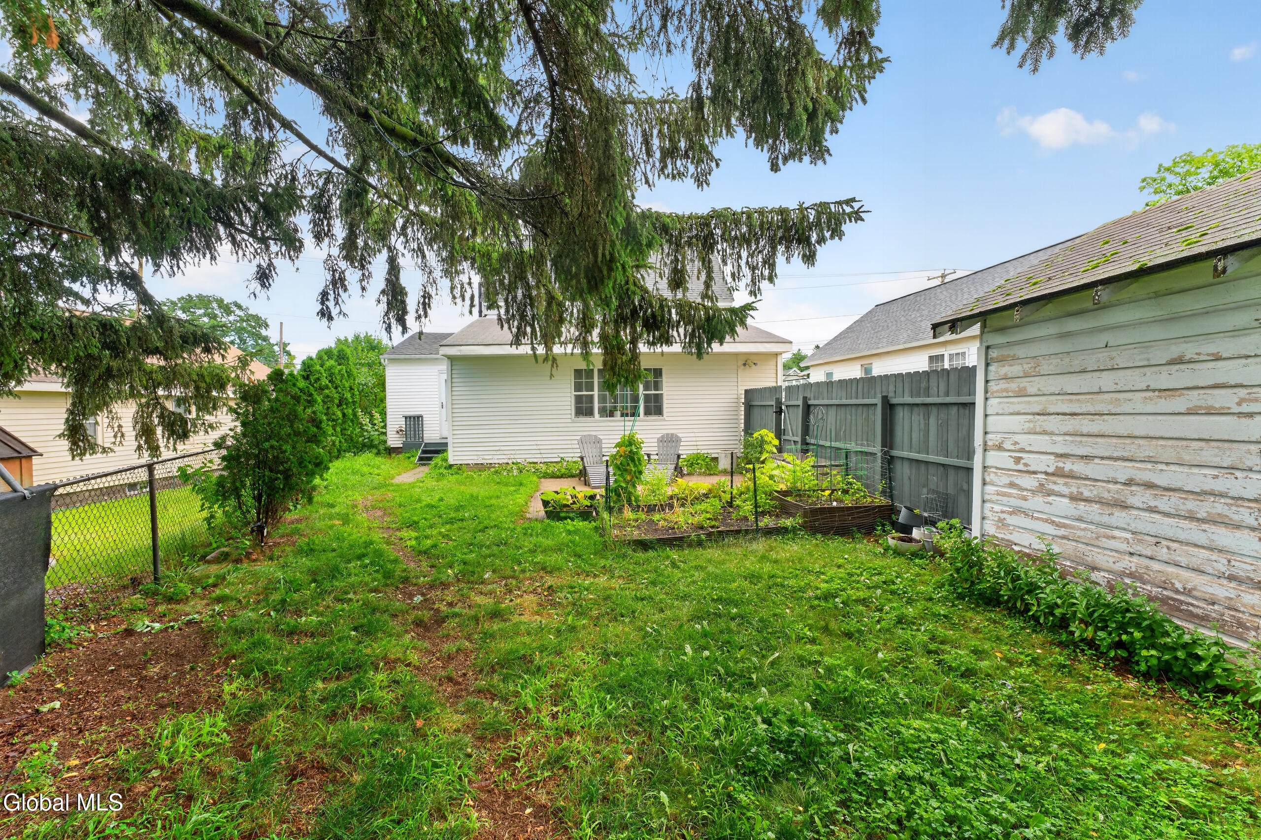 806 Curry Road Schenectady NY 12306
