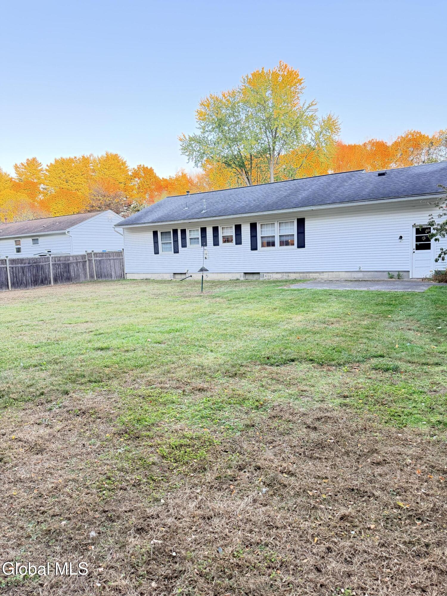 9 Anne Drive Schenectady NY 12303