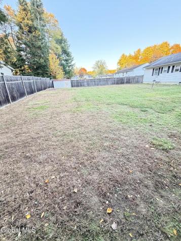 9 Anne Drive Schenectady NY 12303