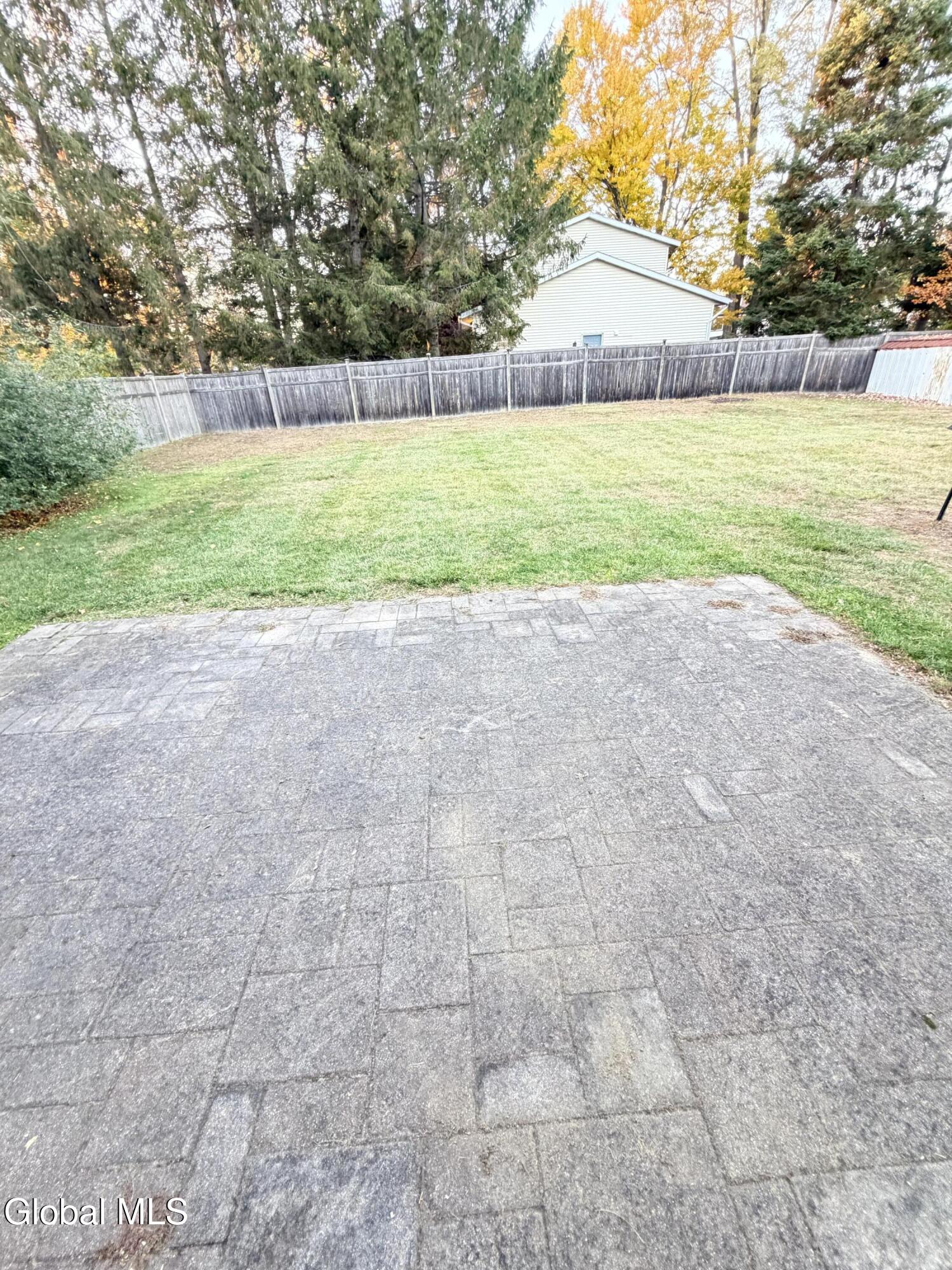 9 Anne Drive Schenectady NY 12303