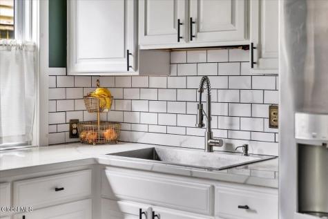 1328 Glenwood Boulevard Schenectady NY 12308