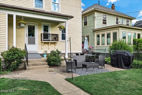 1328 Glenwood Boulevard Schenectady NY 12308