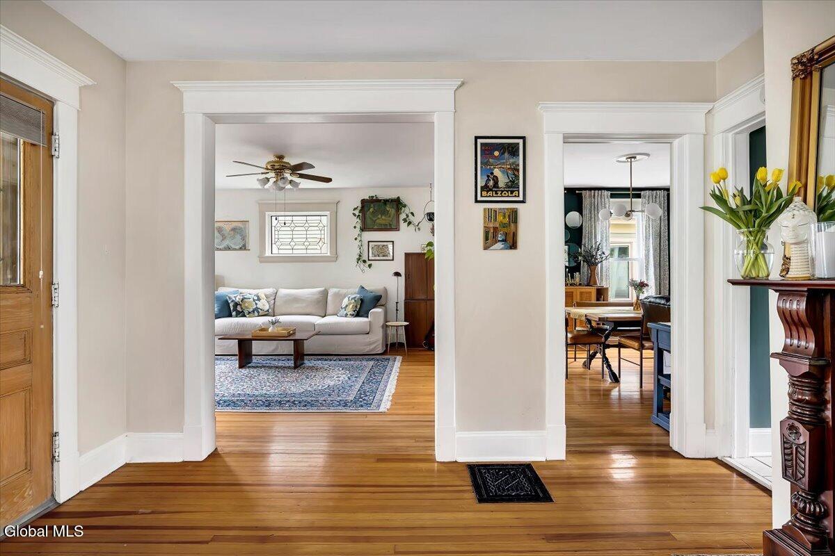 1328 Glenwood Boulevard Schenectady NY 12308