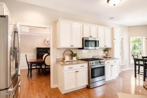 56 Chatsworth Way Clifton Park NY 12065
