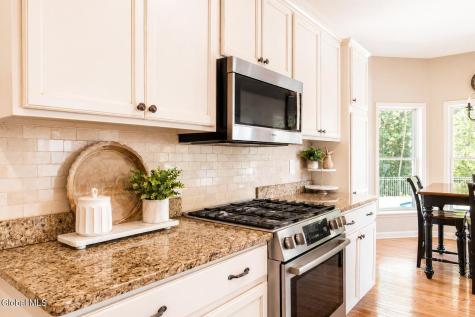 56 Chatsworth Way Clifton Park NY 12065