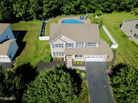 56 Chatsworth Way Clifton Park NY 12065