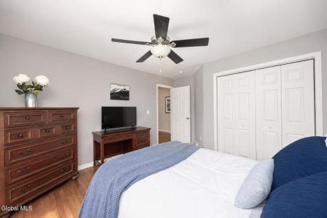 56 Chatsworth Way Clifton Park NY 12065